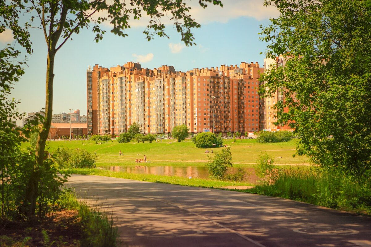 Самый большой дом в санкт петербурге кудрово