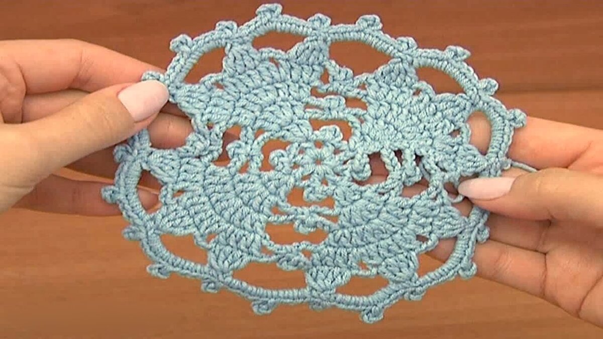 Фото связанного крючком мотива