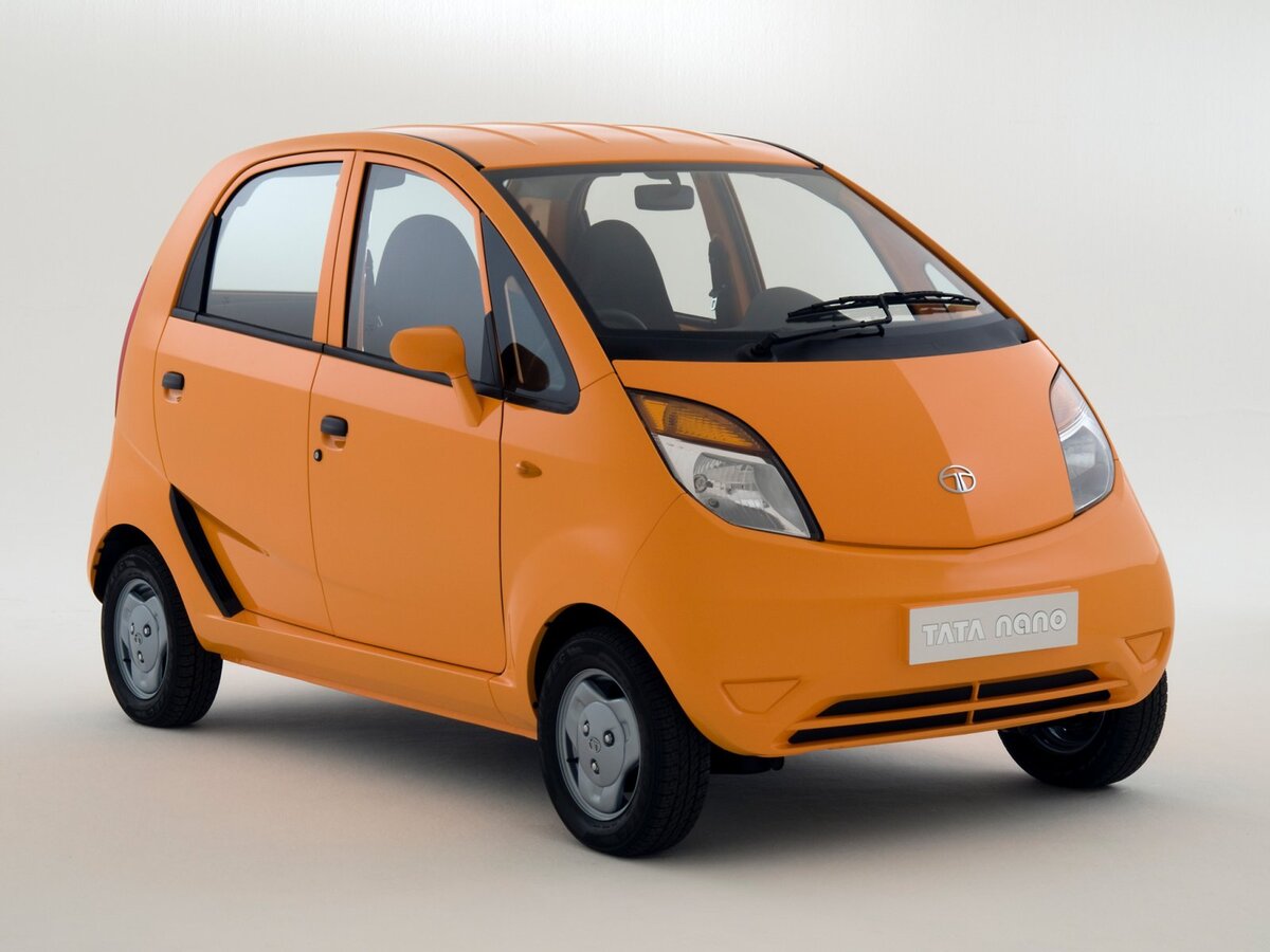 Самая известная легковая модель компании Tata Nano некоторое время держала первенство как самый дешевый автомобиль в мире.