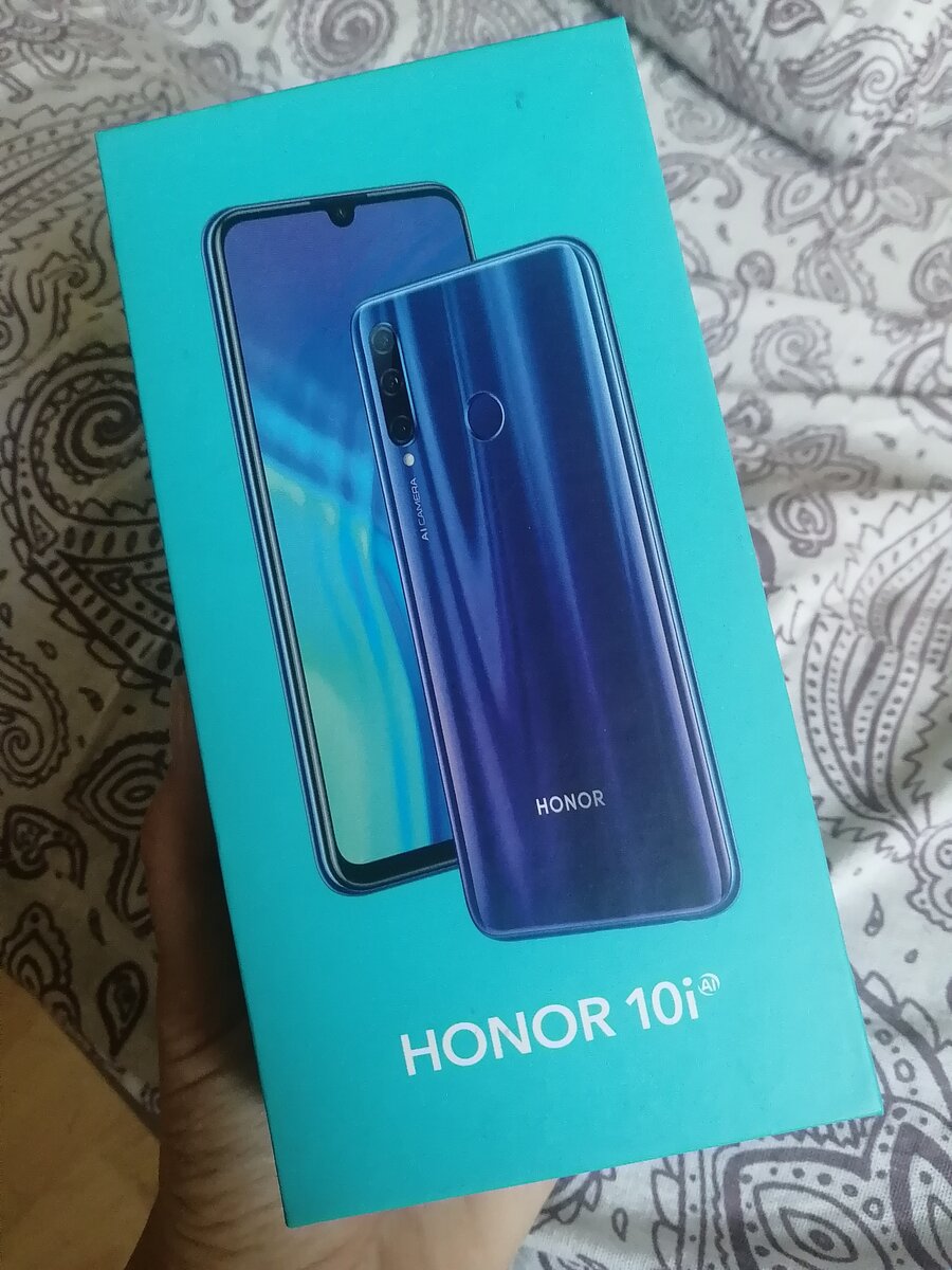 Honor 10i (история произошла 1,5 года назад)