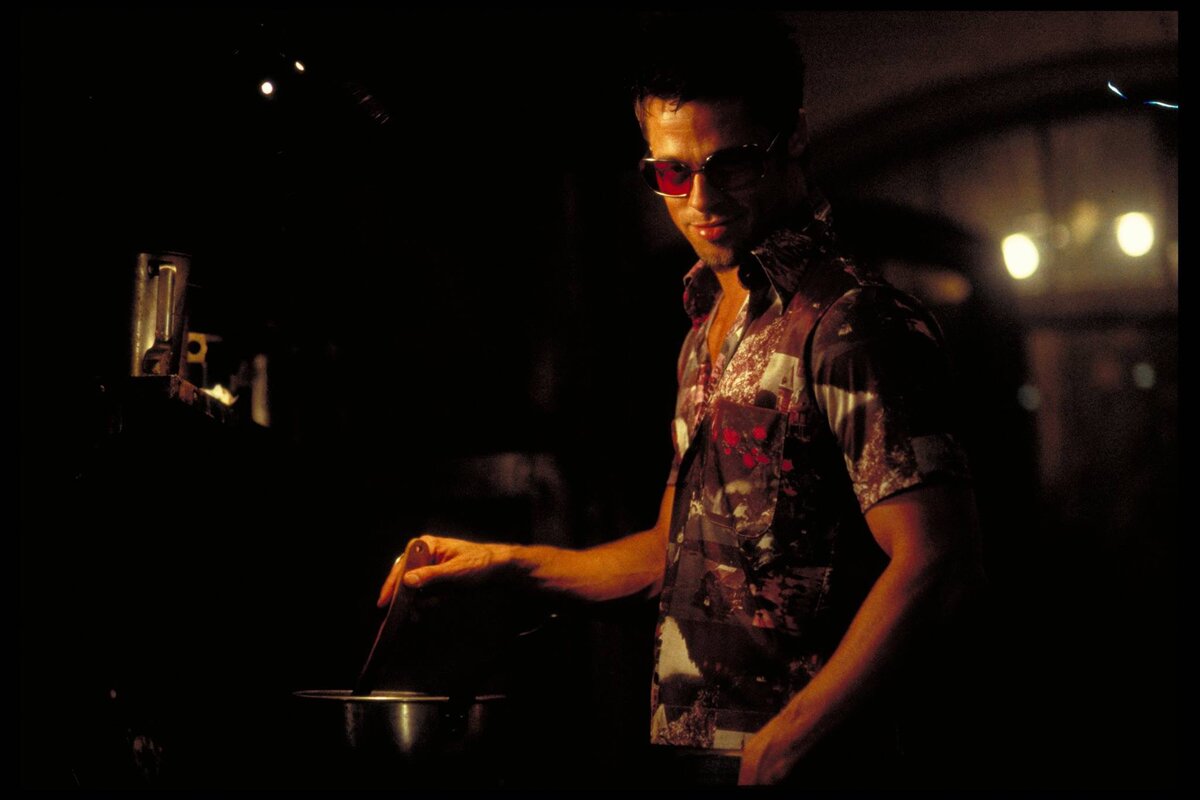 Самосовершенствование - это ананизм, а вот саморазрушение...