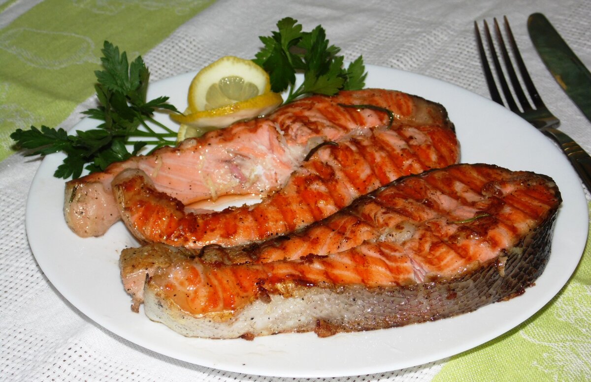 нежирная рыба отлично насыщает и имеет много белка!