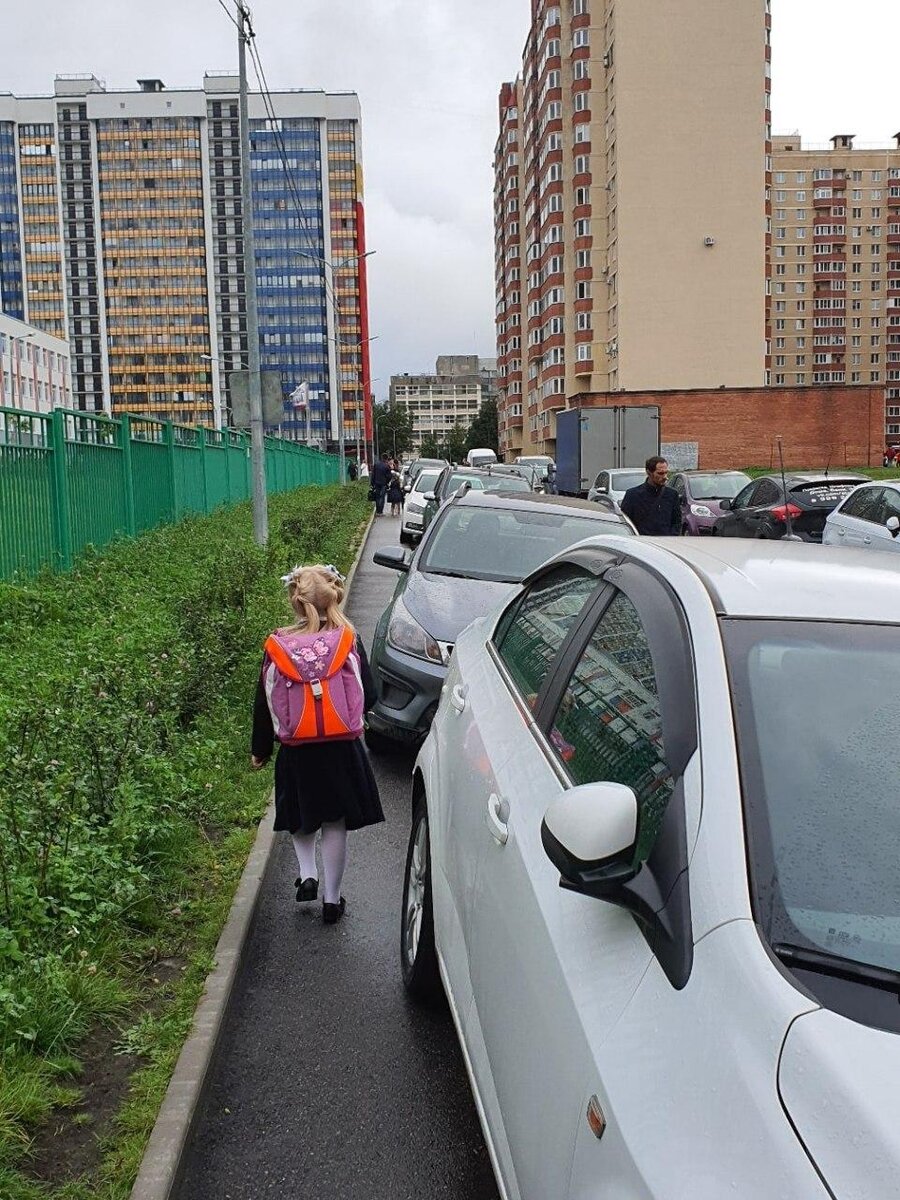 Санкт-Петербург, Кондратьевский проспект, Проезд у школы №619