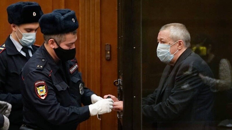 Источник фото https://foxsnews.ru/mihail-efremov-pereshel-na-nalichnosti/