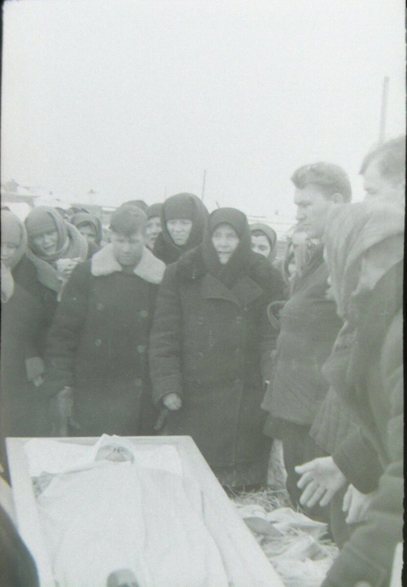 Похороны в деревне. Горьковская область 1961 год. | Архив отца и наша  память. | Дзен