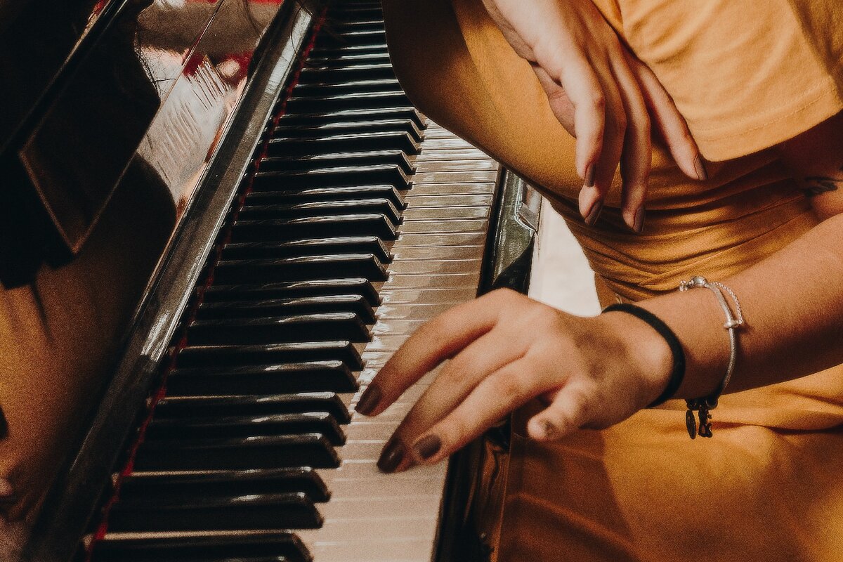 Звуковые видрации настраивают наше тело и душу