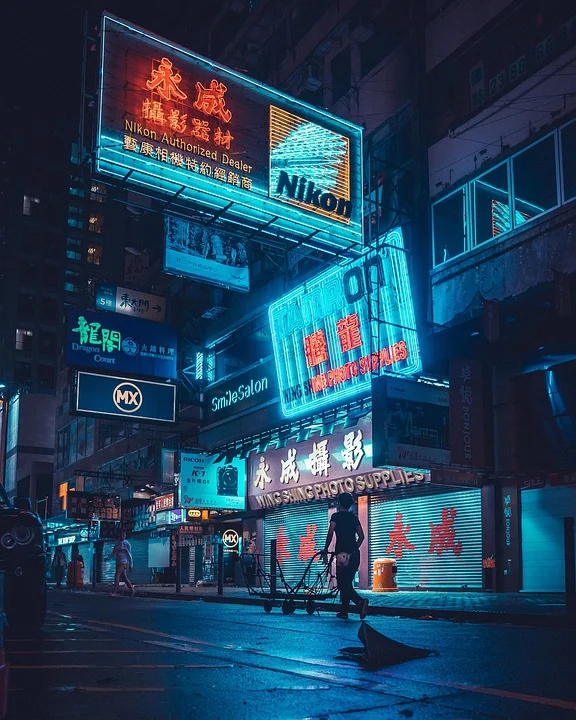 https://pixabay.com/photos/city-street-night-lights-signages-5922313/