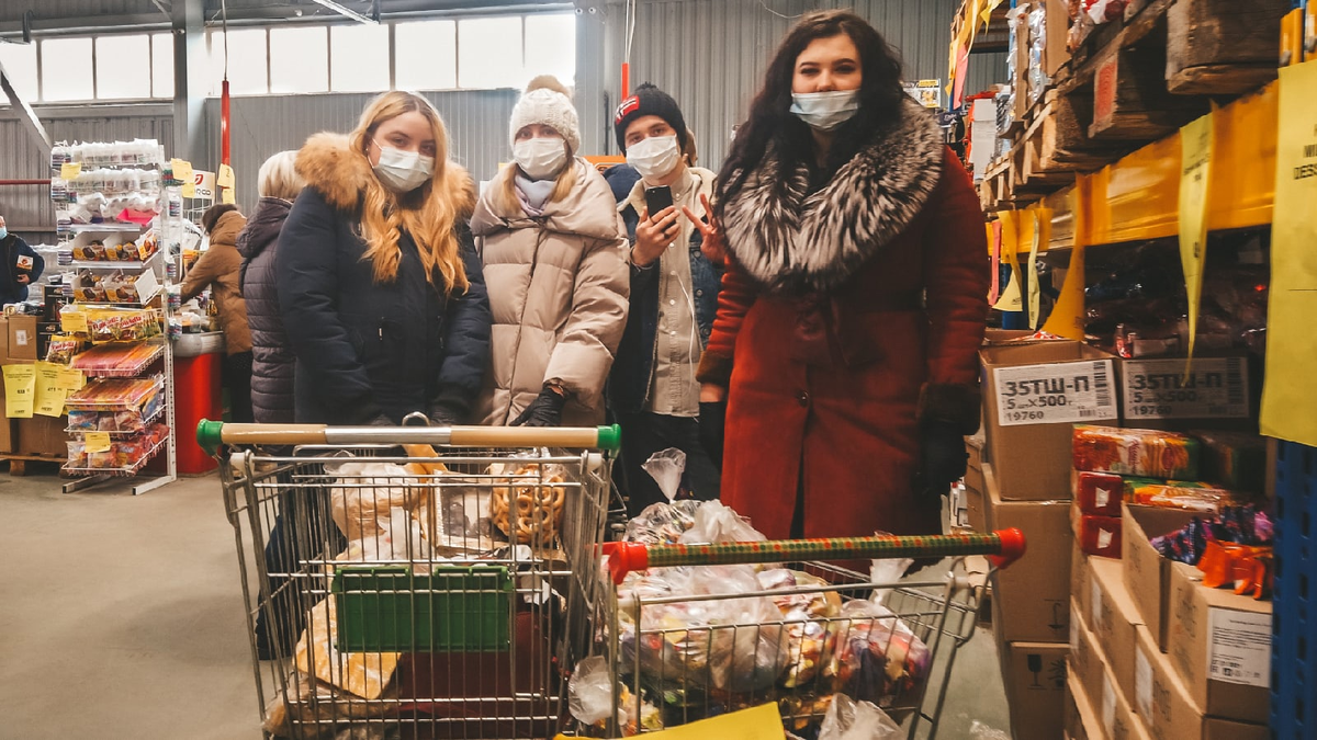 3 тележки некачественных товаров