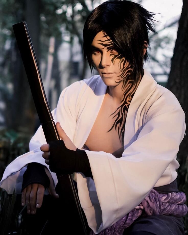 Косплей на Саске Учиха