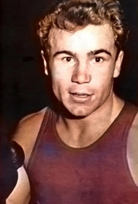 Владимир Константинович Сафронов. Обложка книги "Дорога к победе"