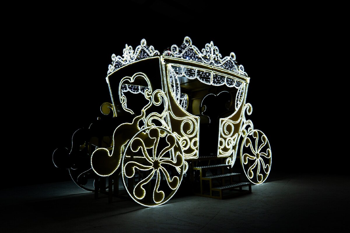 Световая декорация карета