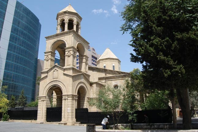 Армянская церковь в центре Баку.