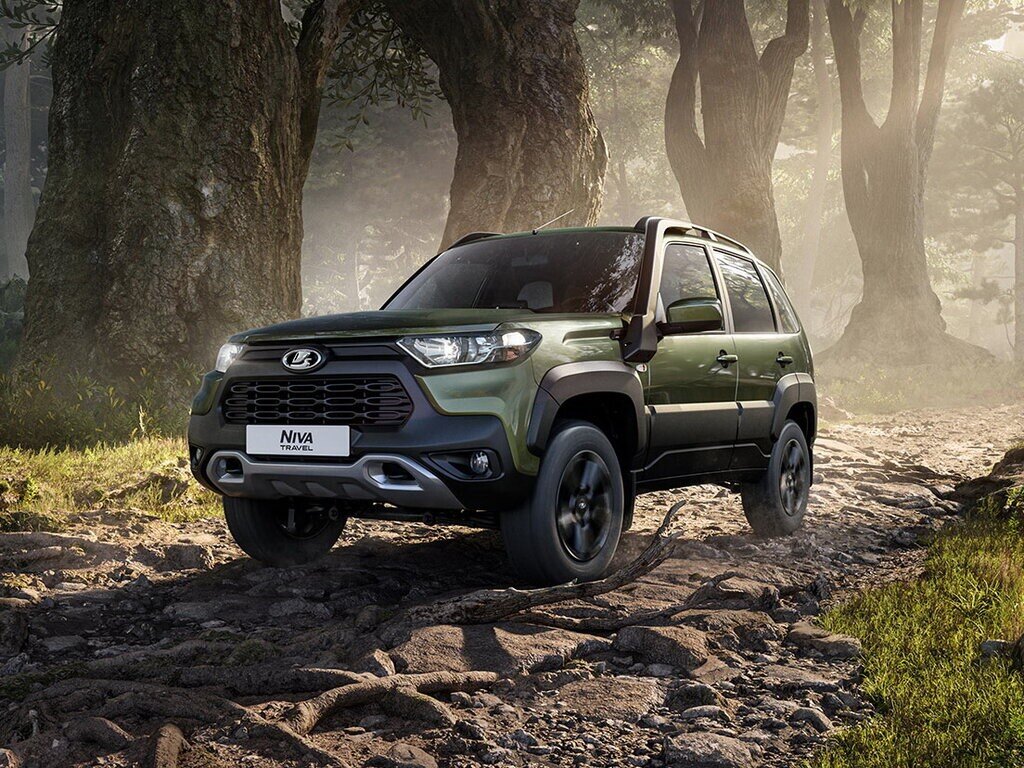 Lada Niva Travel