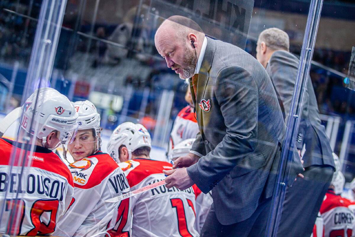 Николай Заварухин - главный тренер Автомобилиста