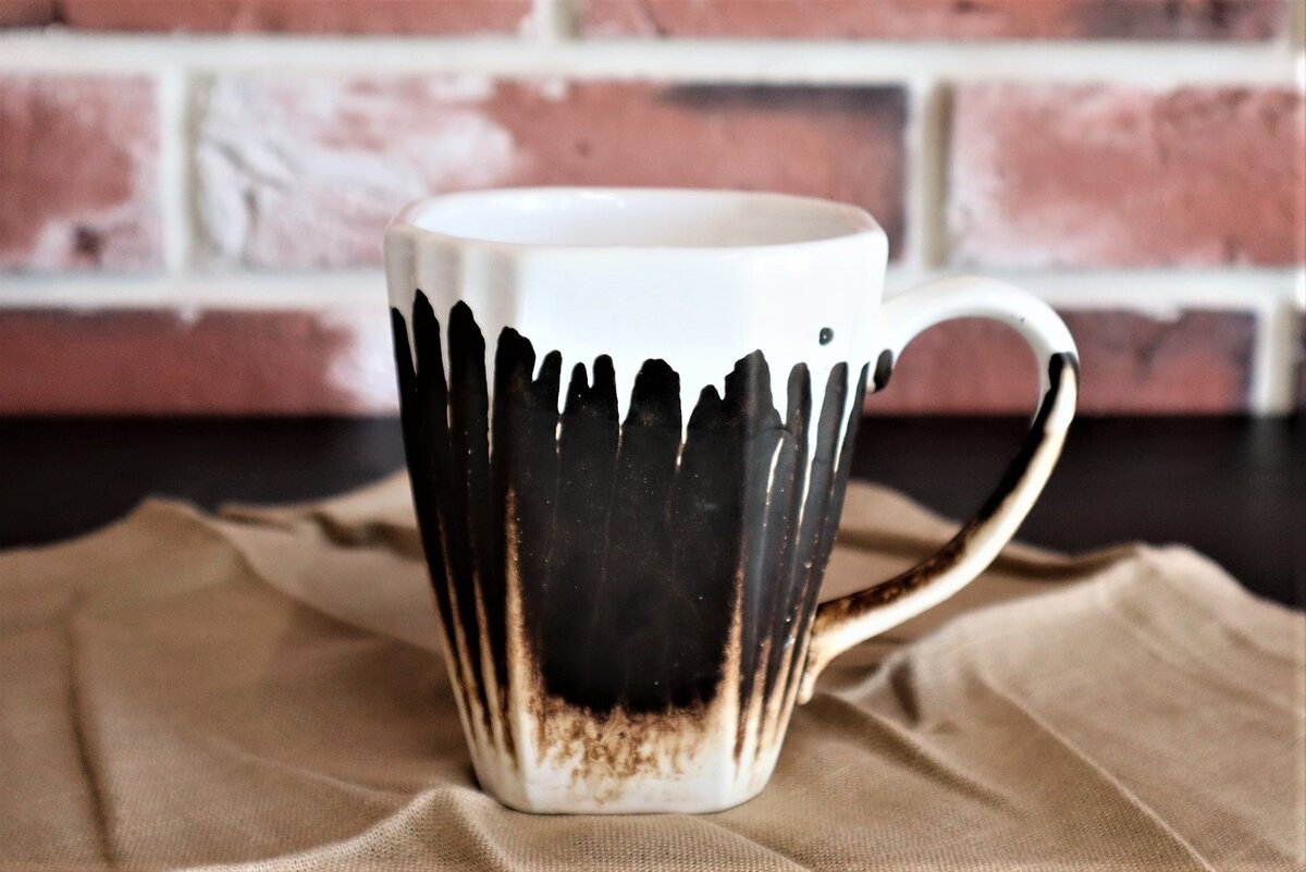 Керамическая кружка, пищевая глазурь + обварка.