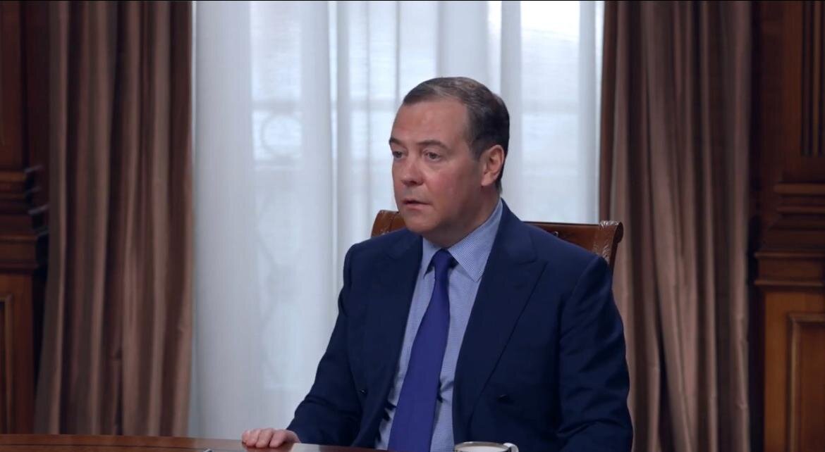 Политик высказался о тех, кто поспешил покинуть Россию