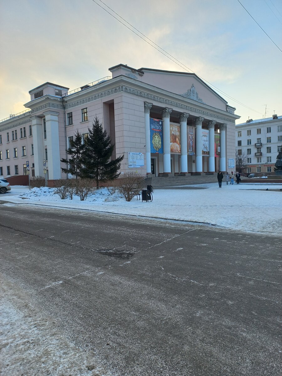 Советская архитектура Красноярска: от помпезности к брутальности |  CityWalks | Дзен