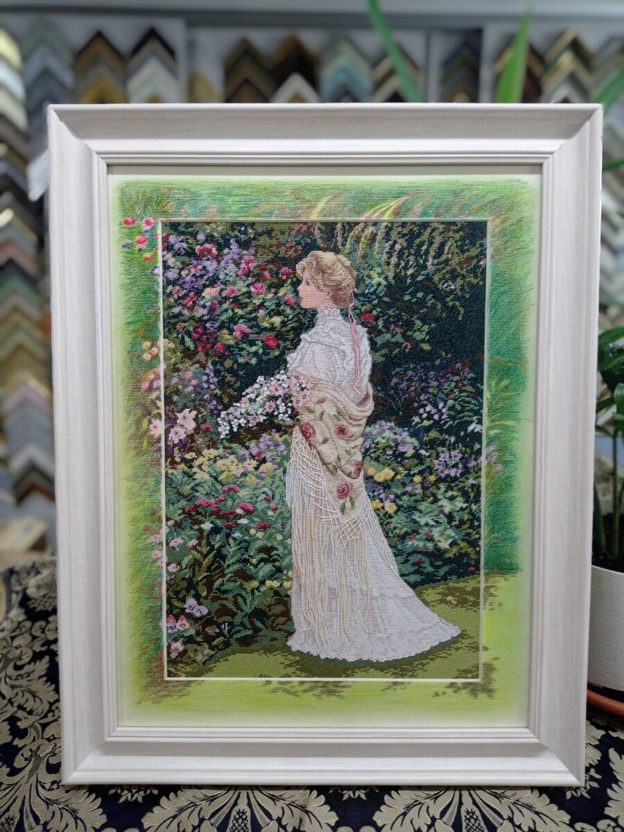 работа Анастасии (Дименшн) "В её саду"