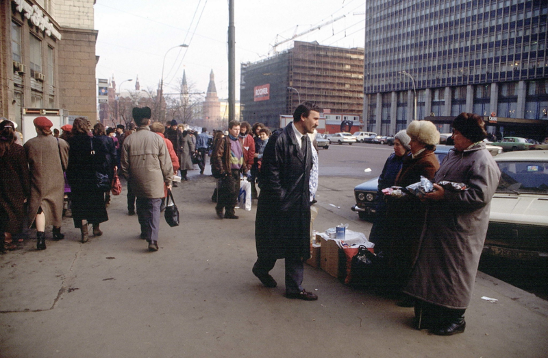 Начало 1990 х. Россия 90 Москва. Святые Москва 90е. Москва 1990. Лихие 1990-е Москва.