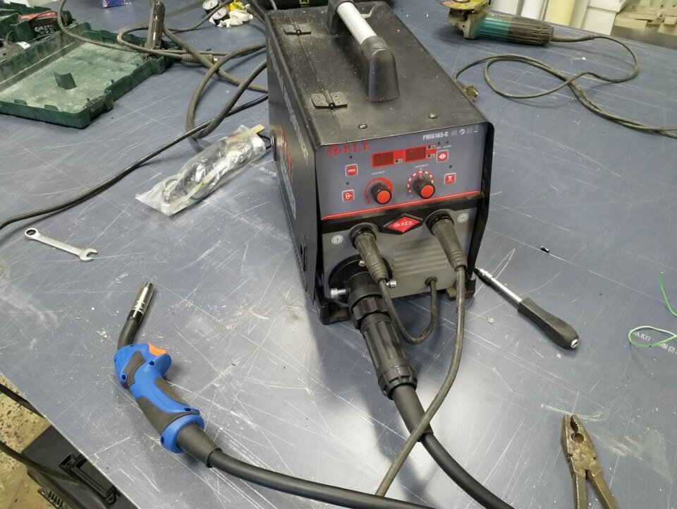 Дроссель сварочного аппарата 300а. Схема платы ресанта полуавтомат 2000. Переделка сварочного в бп. Переделка инвертора. Переделка инвертора.