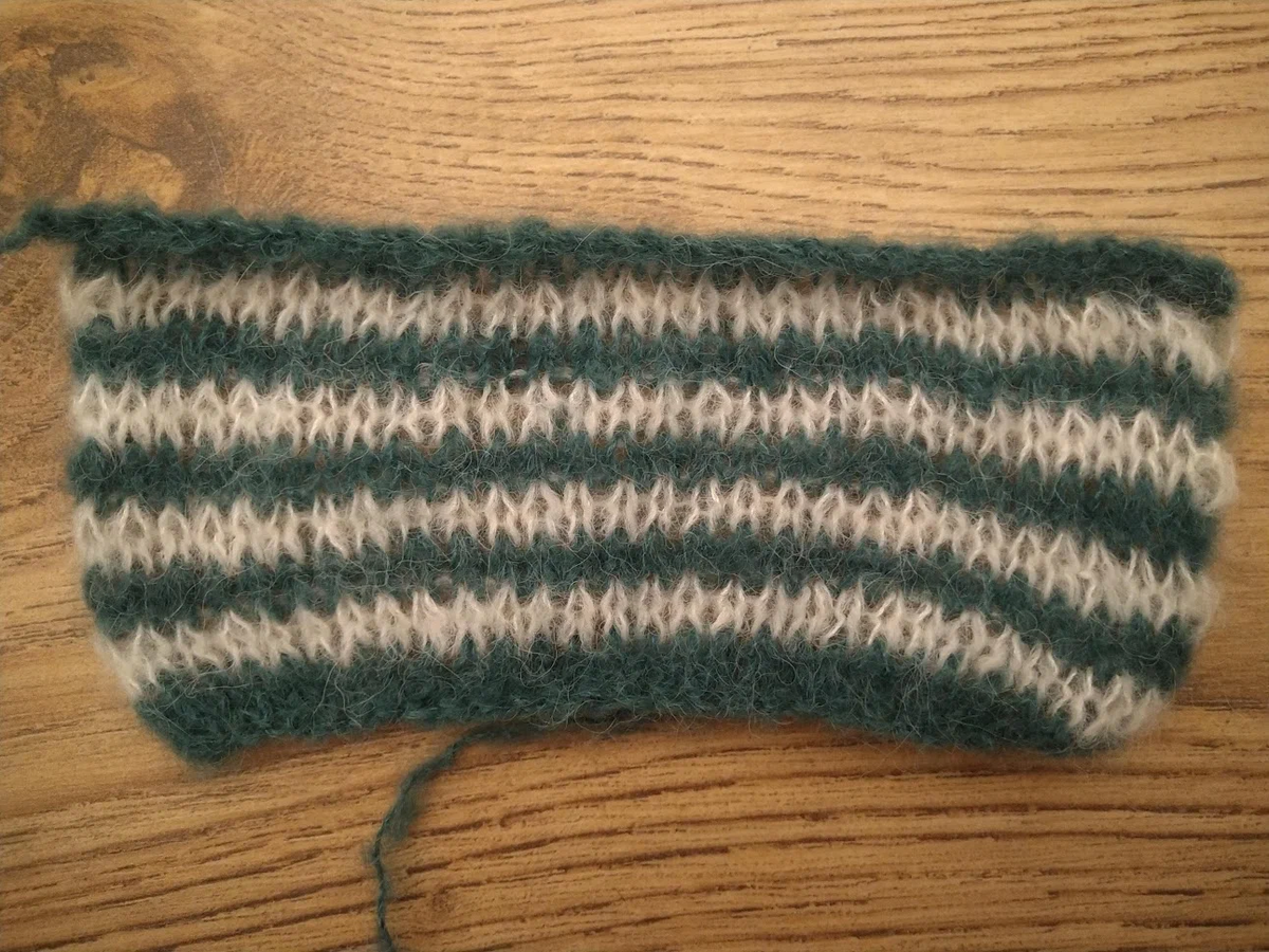 Ширина 18 сантиметров, высота 7,5