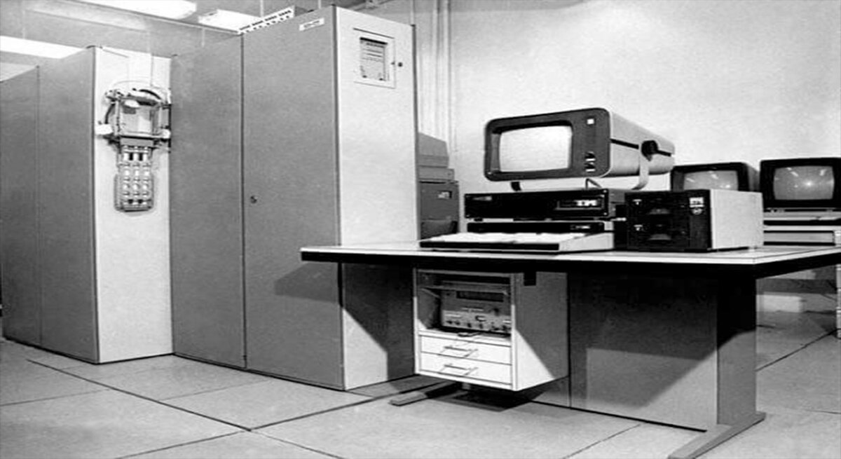 Суперкомпьютер "Эльбрус-1"