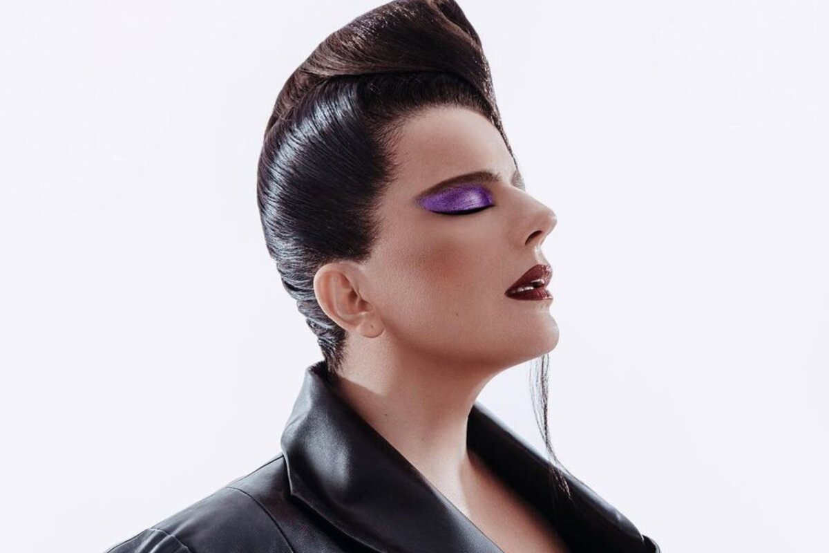     «Такой ее никто не видел»: незрячая Диана Гурцкая сняла очки ради дерзкой фотосессии