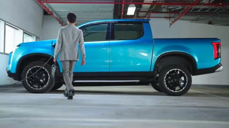    Пикап Foxtron Model V. Источник изображения: YouTube, Foxconn