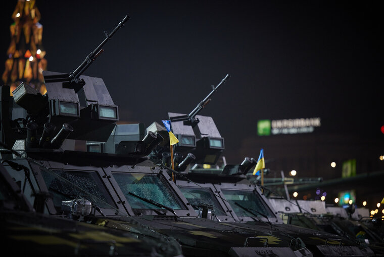    У украинской армии идет массовая поломка оружия, сообщил Питер Сучиу
