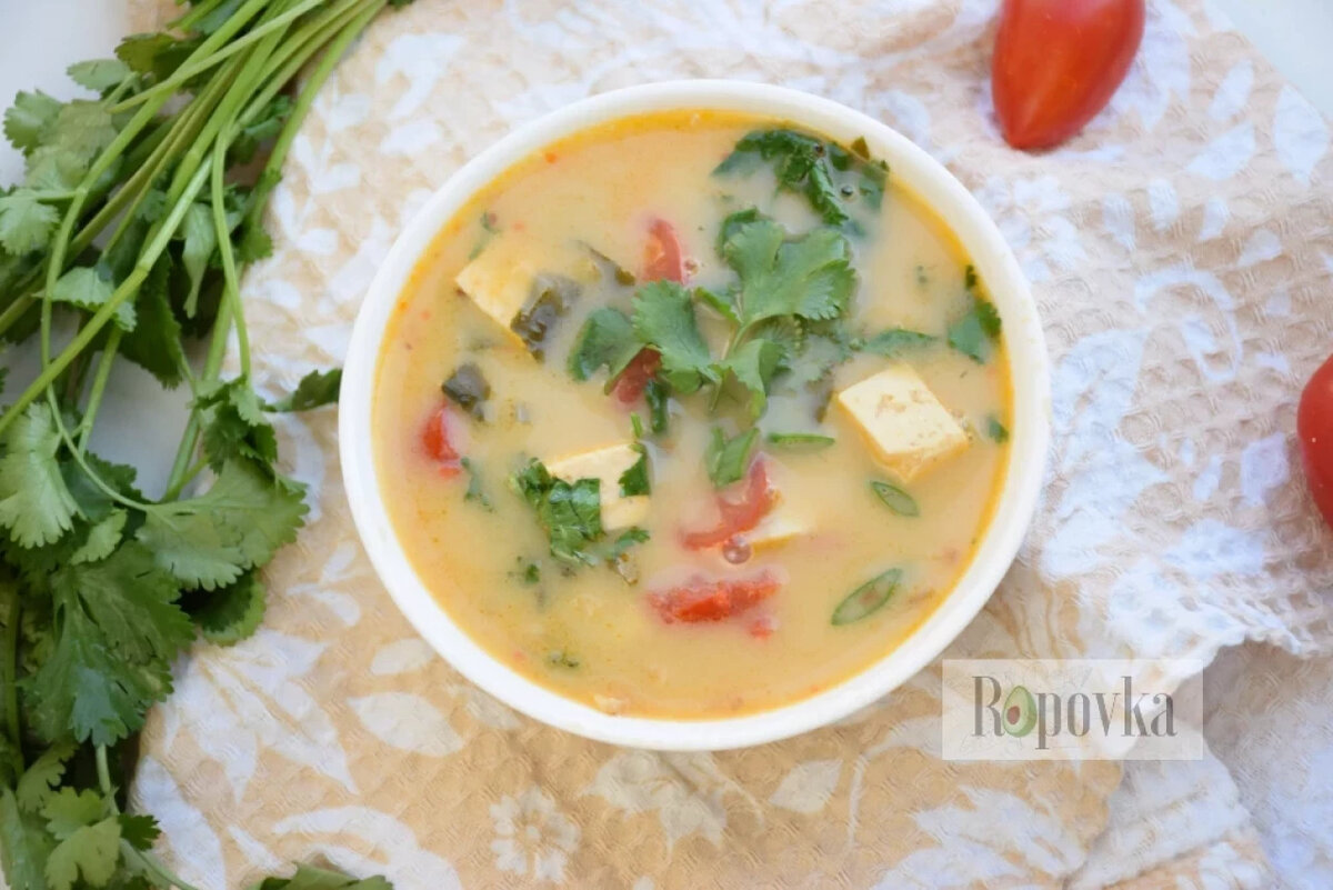 Том ям с тофу