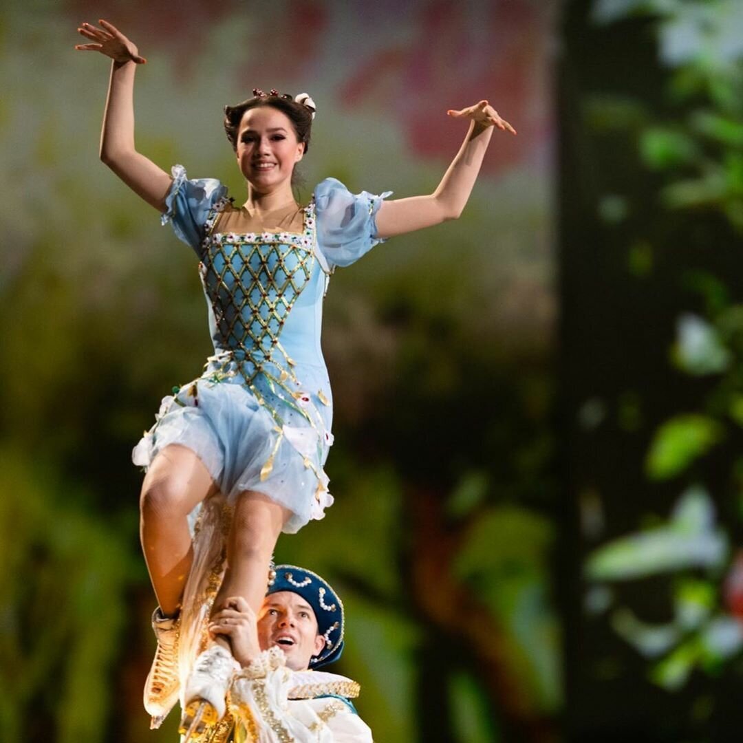 Алина Загитова с партнером Ондржеем Хотареком в шоу "Спящая красавица"