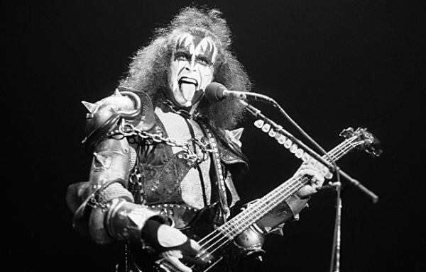 Джин Симмонс