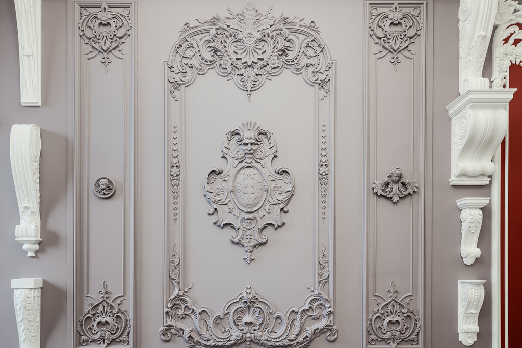 лепнина рококо юсуповский дворец. элементы барокко строгановский дворец. пилястры петровское барокко. питера лепнина. гипсовый декор.