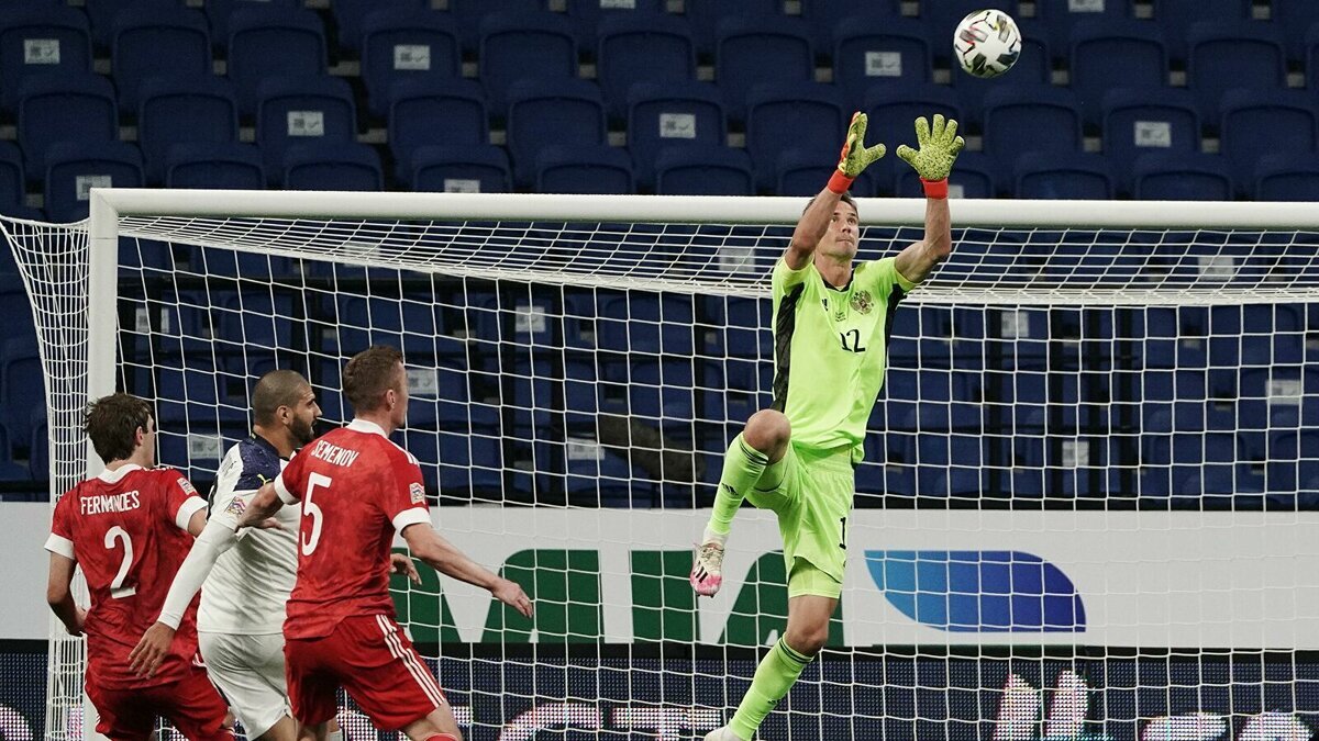 Шунин в матче со сборной Сербии