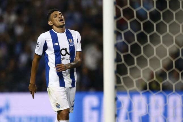 Нападающий португальского Порту Тикиньо, фото с сайта football24.ru