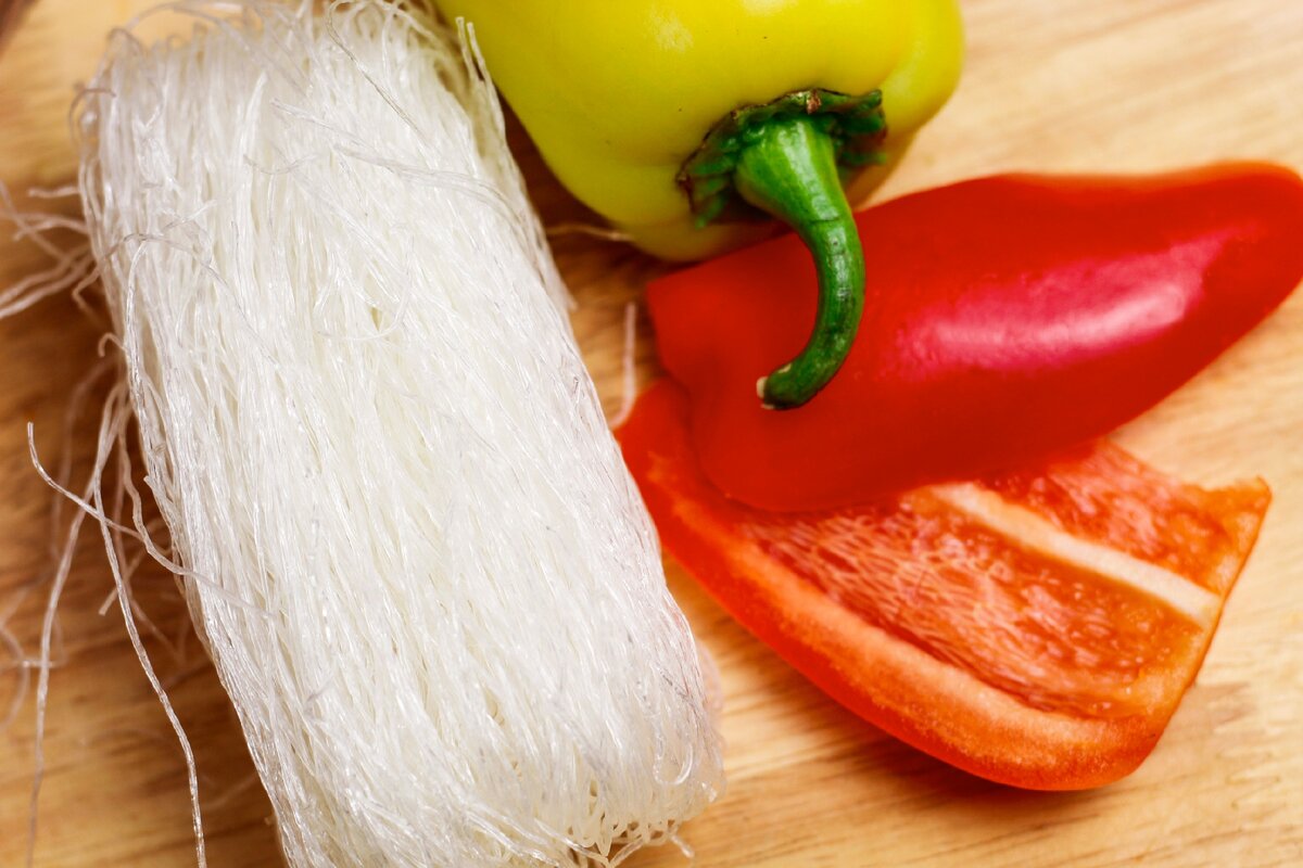 Вот так выглядит сухая фунчоза