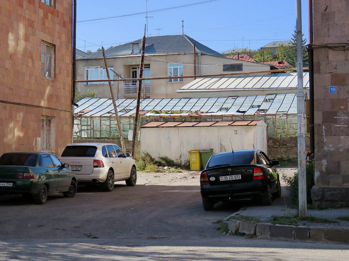 Армения город гавар. Гавар. Севан Гавар. Гавар (город). Армения глубинка.