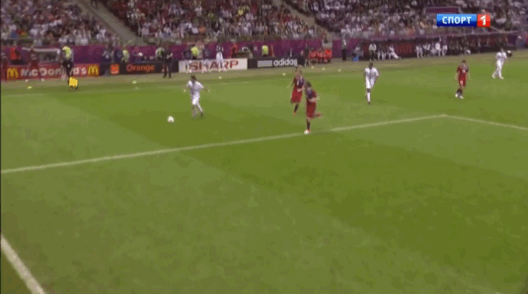 Гол Криштиану Роналду на Евро-2012 в ворота сборной Чехии