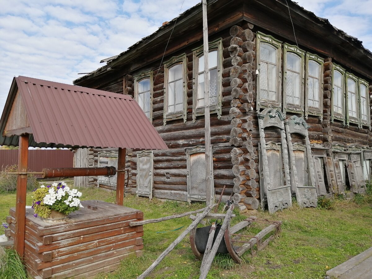 Дом, в котором проживали родители Распутина. Фото автора