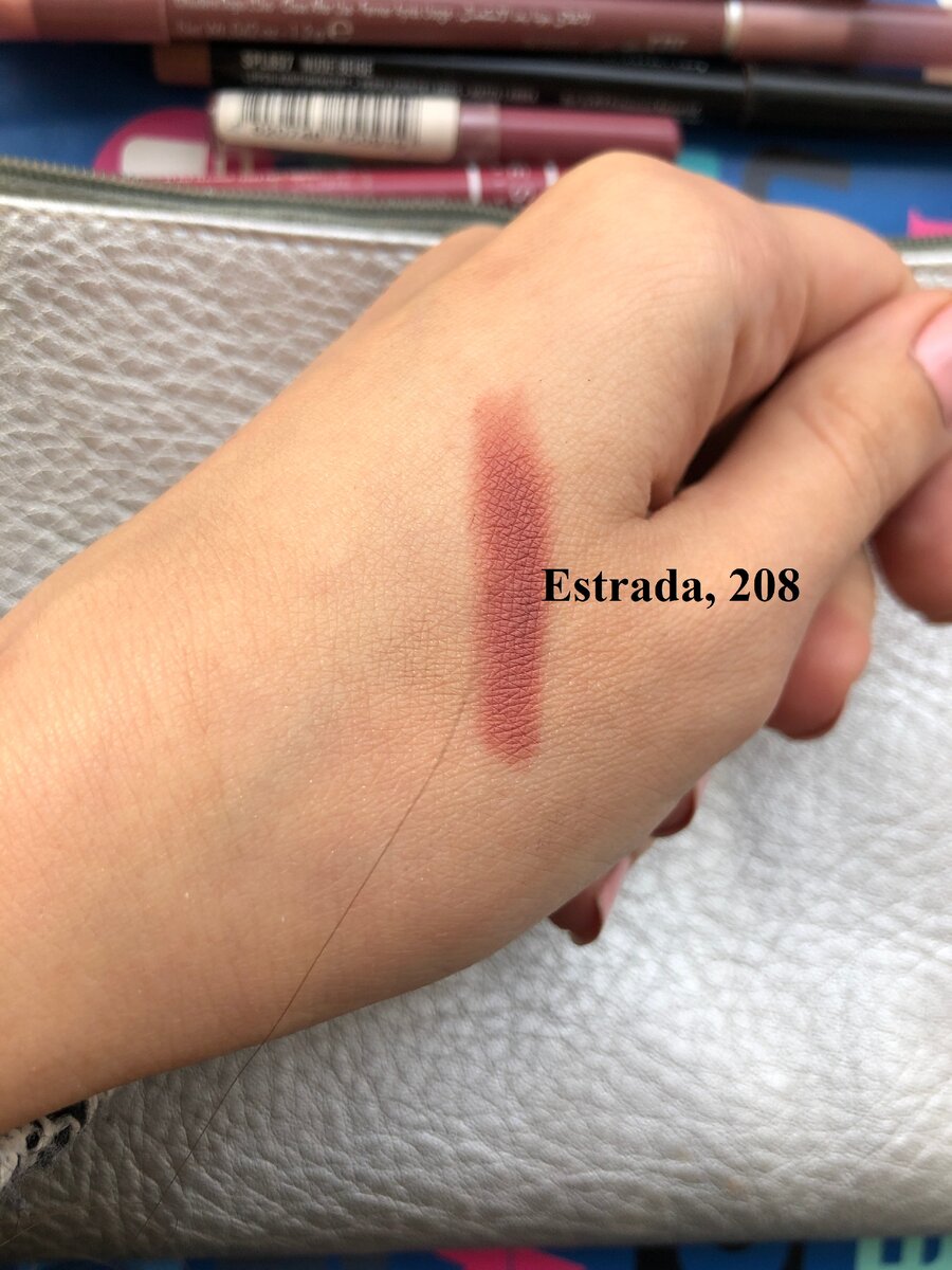 Карандаш для губ от Estrada, 208.