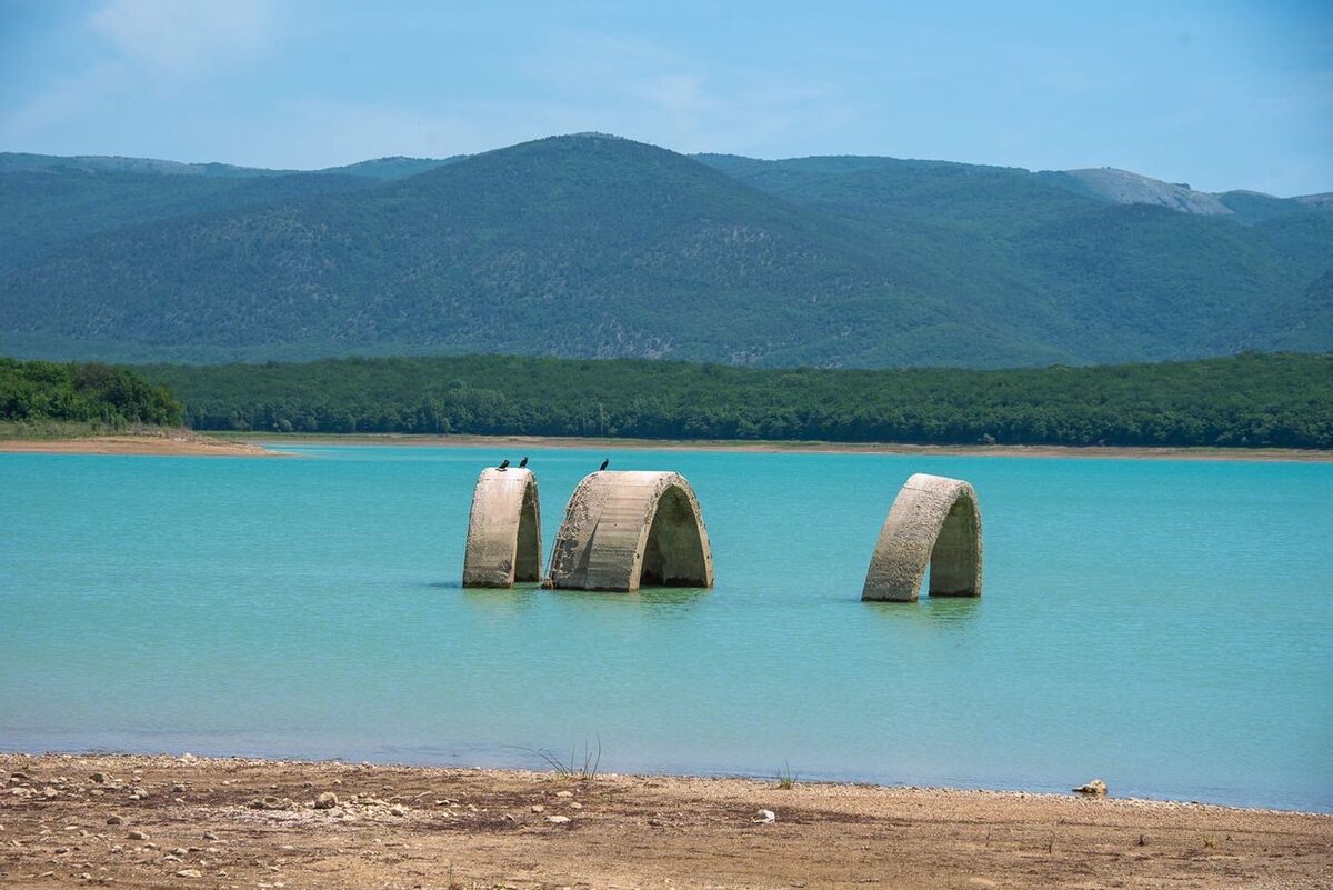 Чернореченское водохранилище плотина