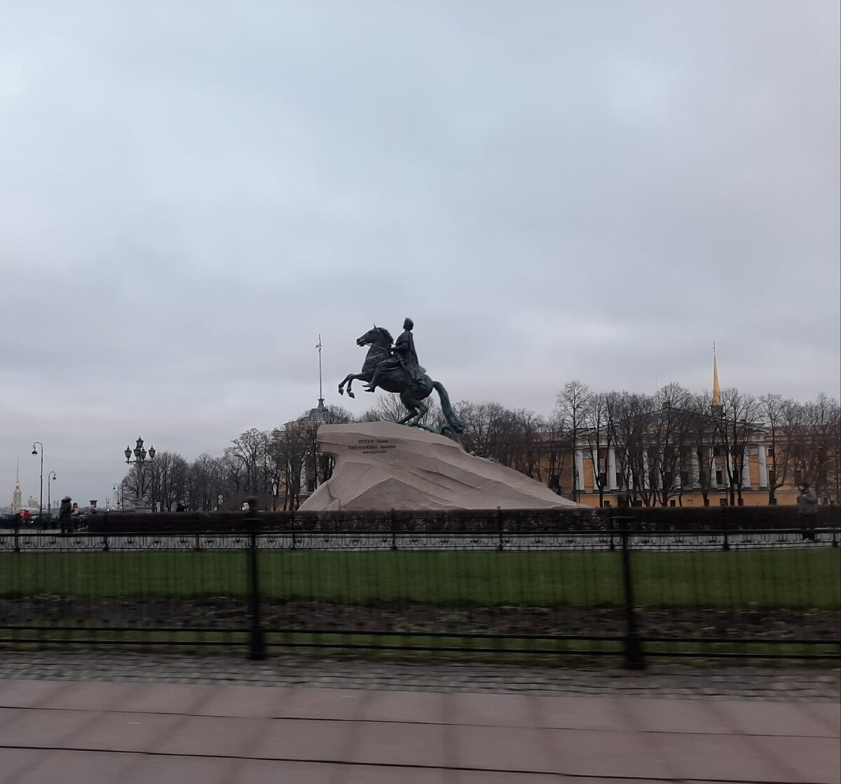 Зима у нас второй год вот такая