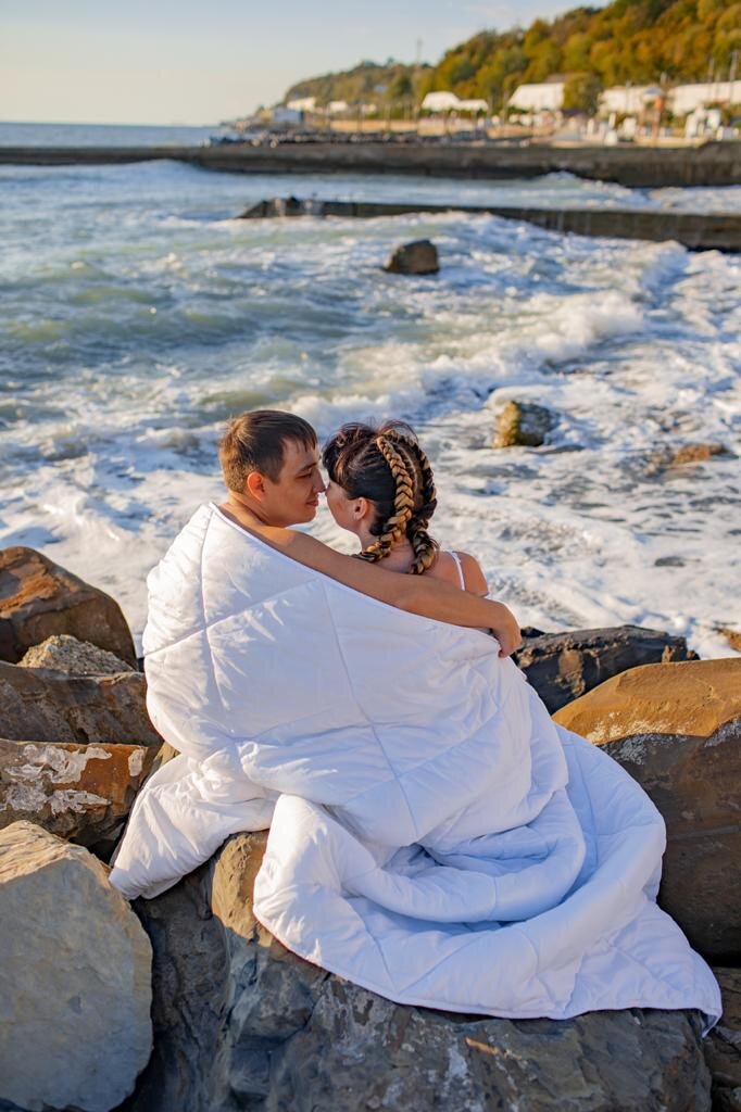 Мудрая дена ни когда не потеряет расположение и любовь своего супруга.