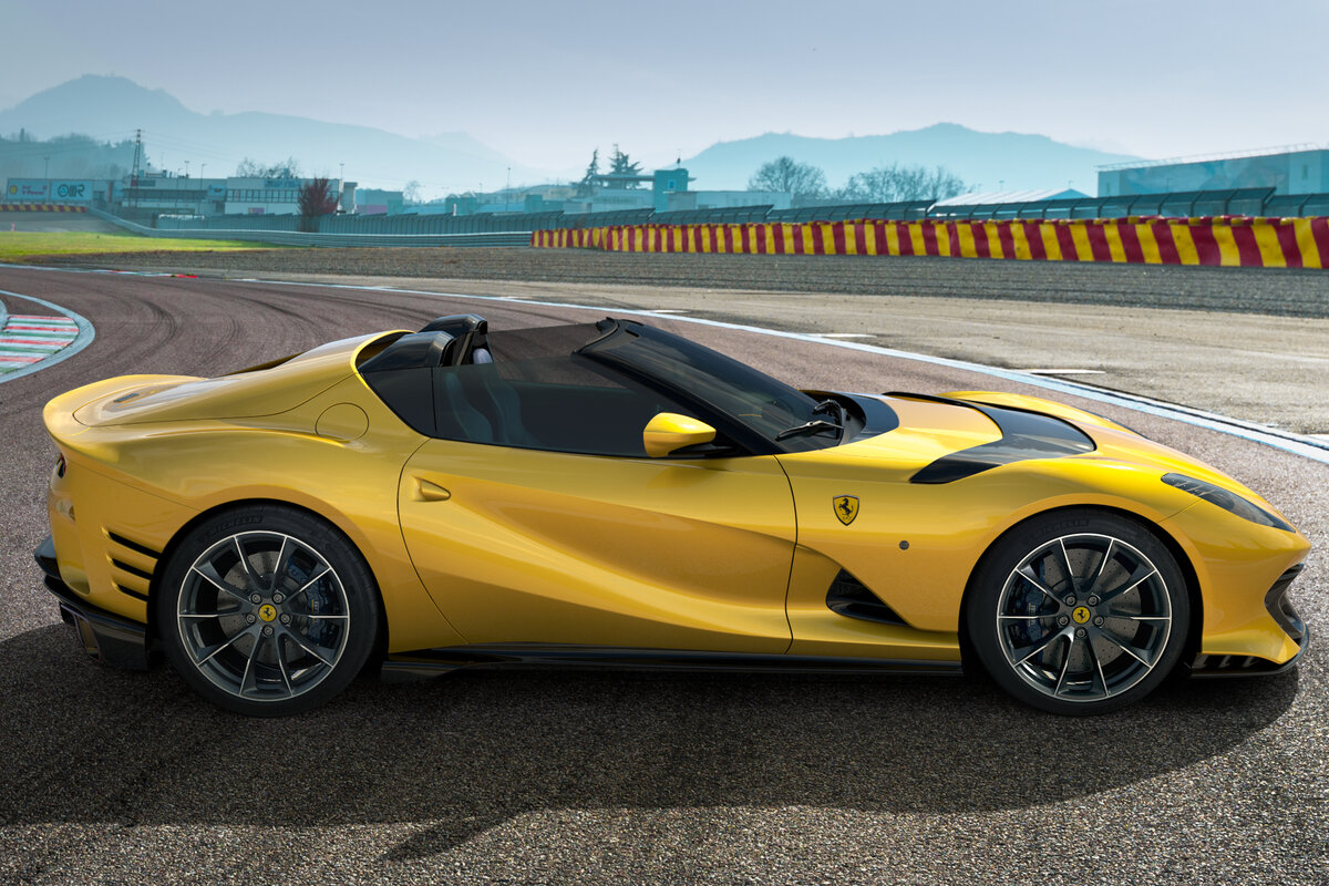 Также будет представлена ​​модель Ferrari 812 Competizione A, тоже ограниченной специальной серией.   