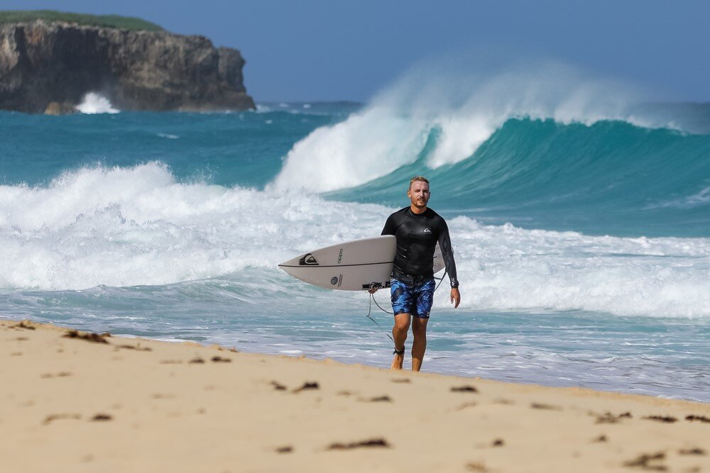 На фото: Прорайдер Quiksilver Сергей Расшиваев