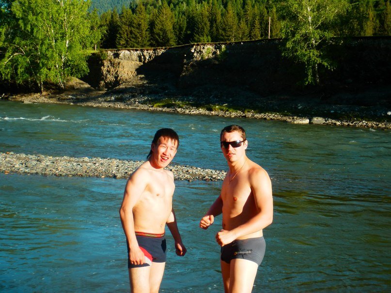 Судимый по ст.201 УК РФ "рулит зам.главы "У-Канской райадминистрации.Райпрокурор Акчина проспала хищения и взятки в ОАО"Усть-Канское ДРСУ".