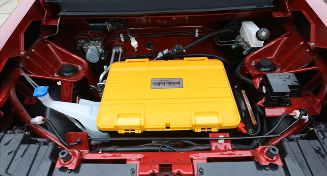 Какая-то маленькая батарея. Вам не кажется?