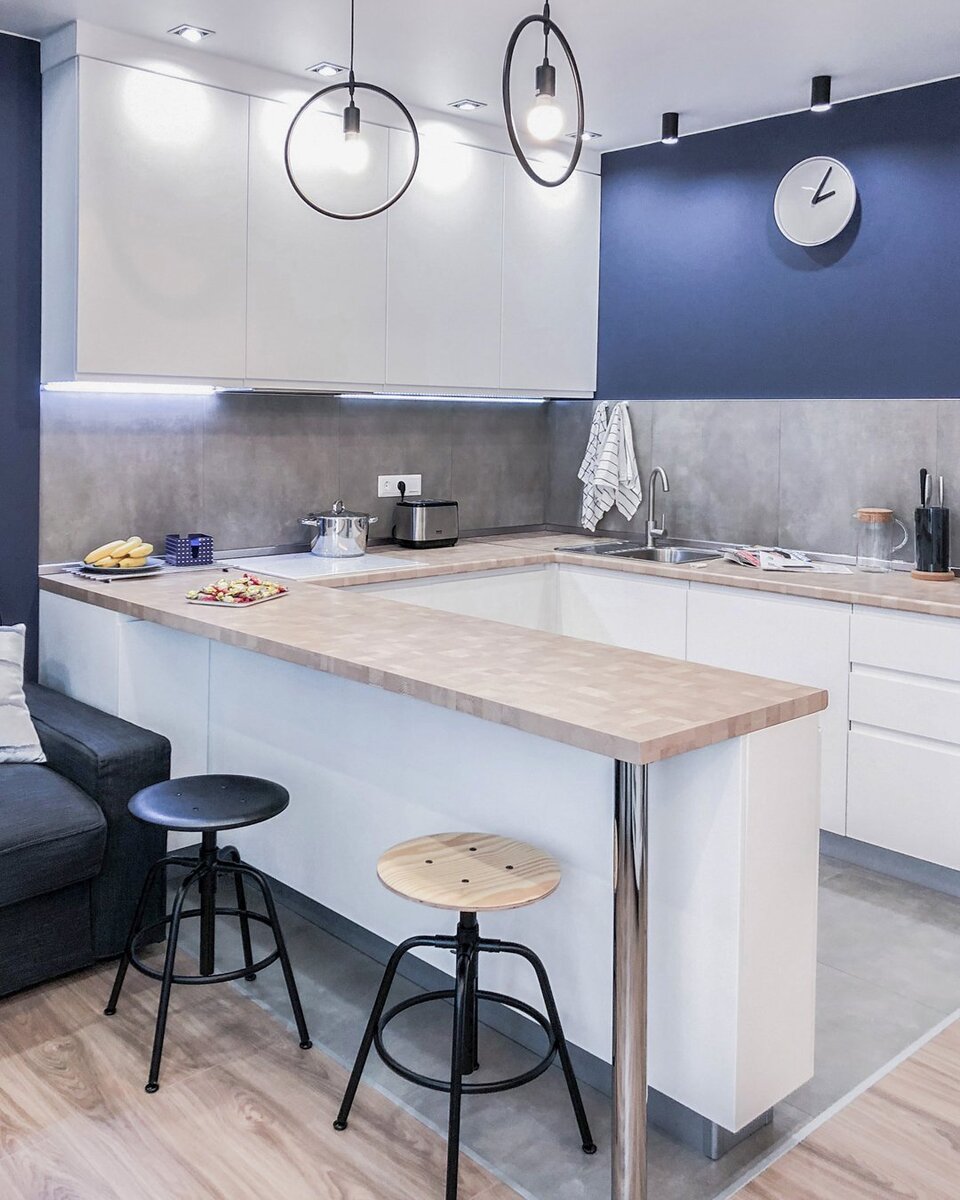 Кухня-гостиная, выполненная по дизайн-проекту заказчика