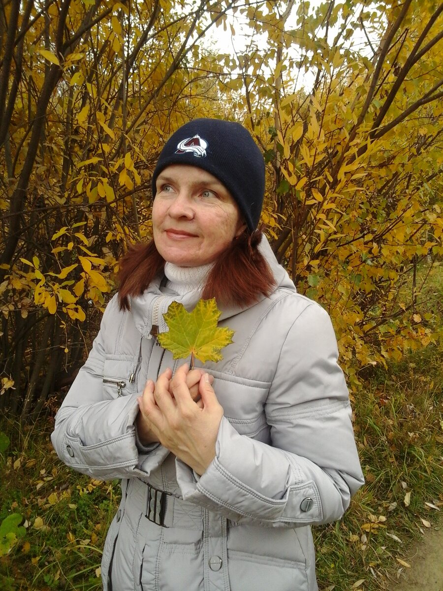 Ко мне приходят в лесу озарения, стихи и песни.