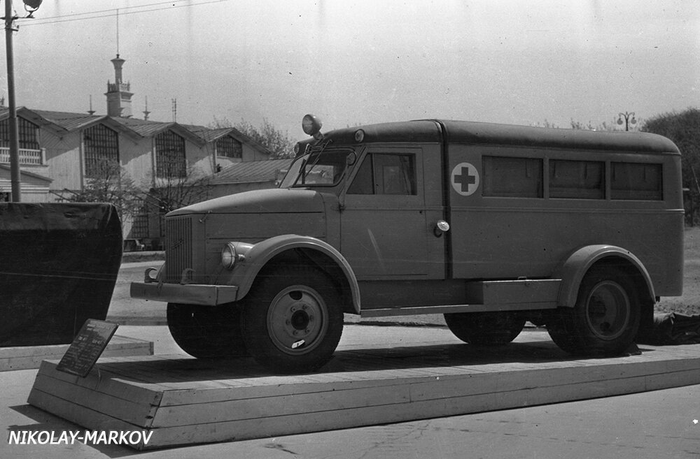А вот и "санитарка" ГЗА-653